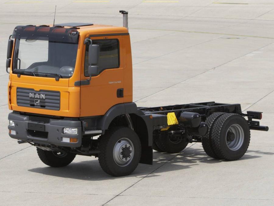  MAN TGM 13.240 2005 года  (фото 1 из 11)